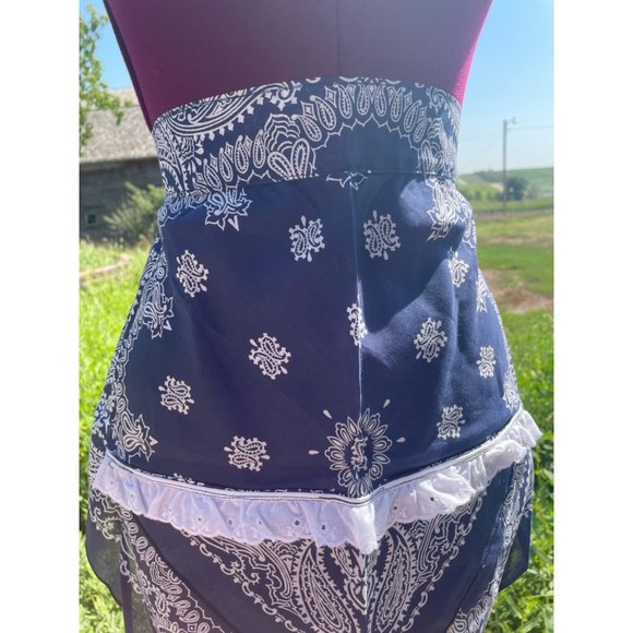 Vintage Blue Bandanna Half Apron Western Farmhouse - Picture 5 of 16
